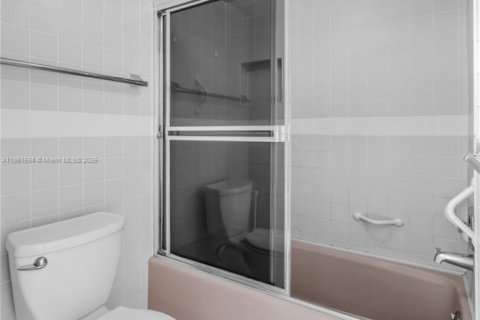 Adosado en venta en Miami, Florida, 3 dormitorios, 156.08 m2 № 1890603 - foto 14