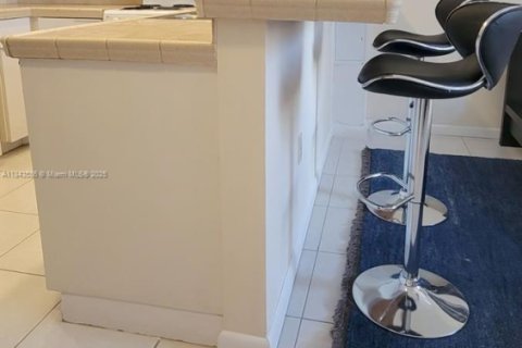 Copropriété à louer à Miami, Floride: 37.16 m2 № 1841317 - photo 3