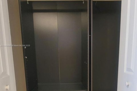 Copropriété à louer à Miami, Floride: 37.16 m2 № 1841317 - photo 10