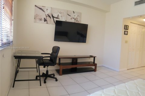 Copropriété à louer à Miami, Floride: 37.16 m2 № 1841317 - photo 7