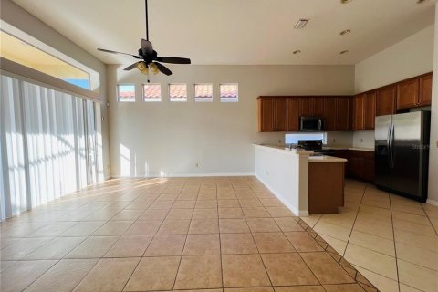Casa en alquiler en Orlando, Florida, 4 dormitorios, 237.55 m2 № 1853811 - foto 15
