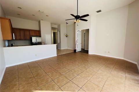 Casa en alquiler en Orlando, Florida, 4 dormitorios, 237.55 m2 № 1853811 - foto 9