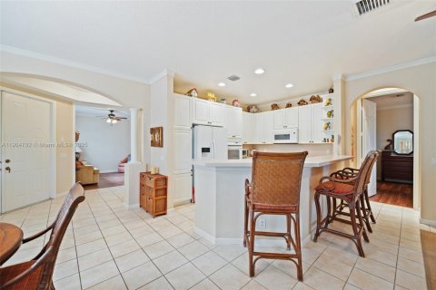 Townhouse in Weston, Florida 3 bedrooms, 148.64 sq.m. № 1955171 - photo 9
