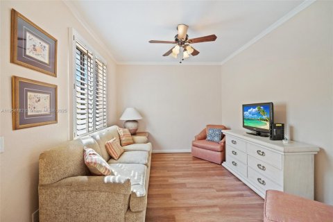 Townhouse in Weston, Florida 3 bedrooms, 148.64 sq.m. № 1955171 - photo 4