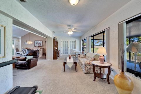Casa en venta en Sun City Center, Florida, 3 dormitorios, 244.8 m2 № 1584711 - foto 16