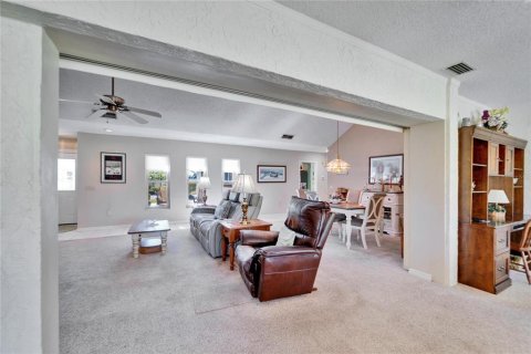 Casa en venta en Sun City Center, Florida, 3 dormitorios, 244.8 m2 № 1584711 - foto 19