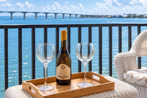 Condominio en venta en Saint Petersburg, Florida, 2 dormitorios, 115.2 m2 № 2337316 - foto 11