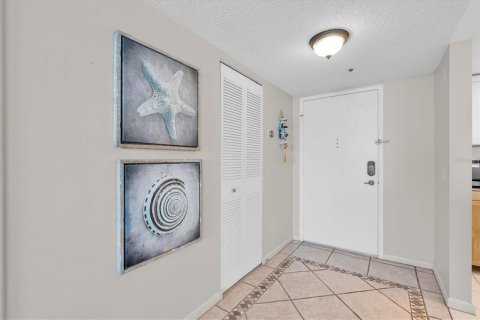 Condominio en venta en Saint Petersburg, Florida, 2 dormitorios, 115.2 m2 № 2337316 - foto 5
