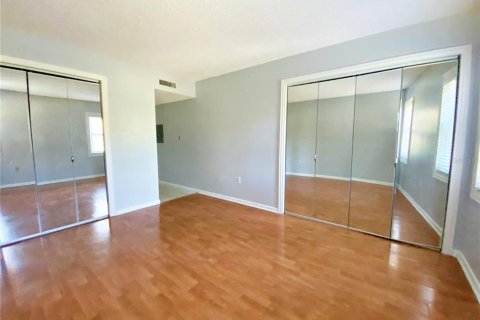 Condo in Palm Harbor, Florida, 2 bedrooms  № 2227950 - photo 12