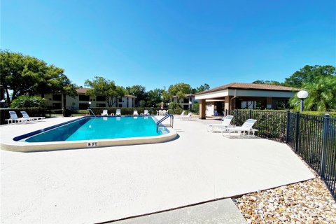 Condo in Palm Harbor, Florida, 2 bedrooms  № 2227950 - photo 26