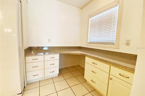Condo in Palm Harbor, Florida, 2 bedrooms  № 2227950 - photo 10