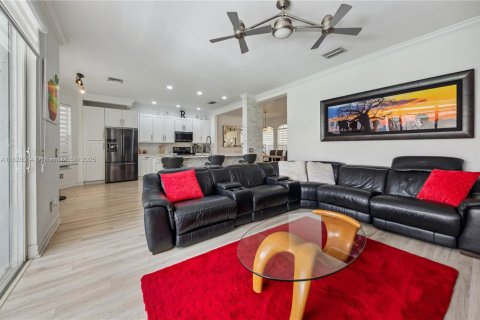 House in Boynton Beach, Florida 4 bedrooms, 233.65 sq.m. № 1799339 - photo 12