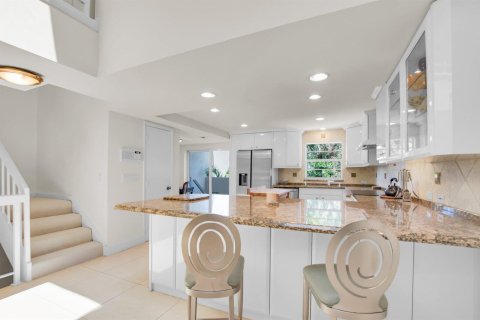 Townhouse in Hillsboro Beach, Florida 3 bedrooms, 264.21 sq.m. № 2180289 - photo 27