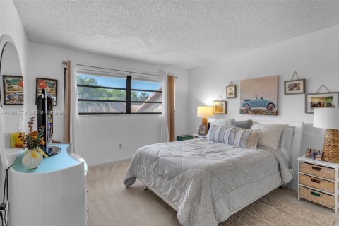 Touwnhouse à vendre à Miami, Floride: 3 chambres, 169.55 m2 № 2059120 - photo 23