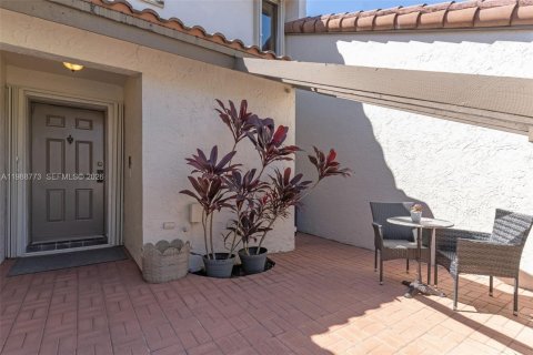 Touwnhouse à vendre à Miami, Floride: 3 chambres, 169.55 m2 № 2059120 - photo 27