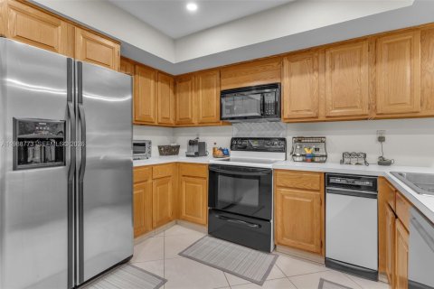 Touwnhouse à vendre à Miami, Floride: 3 chambres, 169.55 m2 № 2059120 - photo 15