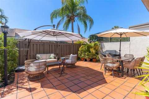 Touwnhouse à vendre à Miami, Floride: 3 chambres, 169.55 m2 № 2059120 - photo 28