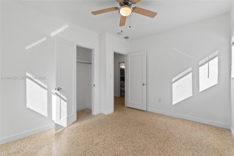 Villa ou maison à vendre à North Miami Beach, Floride: 3 chambres, 124.67 m2 № 1999144 - photo 17