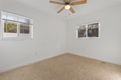 Villa ou maison à vendre à North Miami Beach, Floride: 3 chambres, 124.67 m2 № 1999144 - photo 18