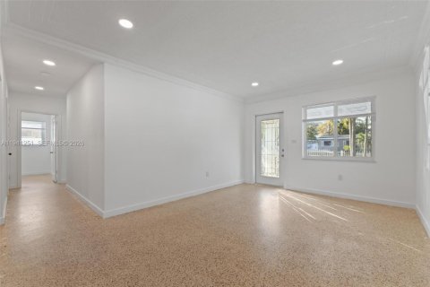 Villa ou maison à vendre à North Miami Beach, Floride: 3 chambres, 124.67 m2 № 1999144 - photo 22
