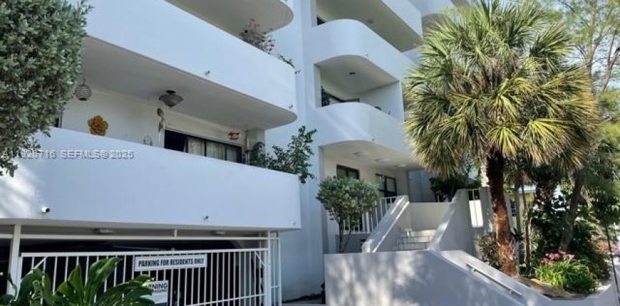 Condo à Miami Beach, Floride, 2 chambres № 1986594