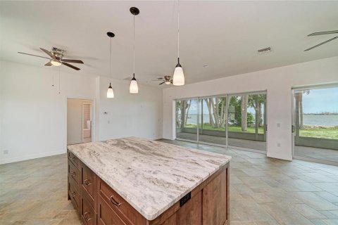 House in Englewood, Florida 3 bedrooms, 158.58 sq.m. № 2258412 - photo 19