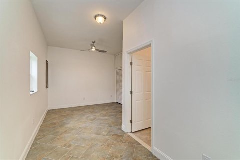 House in Englewood, Florida 3 bedrooms, 158.58 sq.m. № 2258412 - photo 30