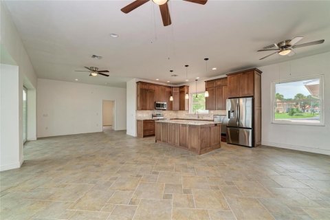 House in Englewood, Florida 3 bedrooms, 158.58 sq.m. № 2258412 - photo 14