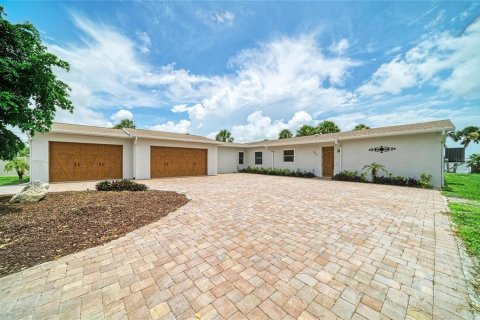Casa en Englewood, Florida 3 dormitorios, 158.58 m2 № 2258412