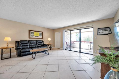 Condominio en venta en Palm Harbor, Florida, 1 dormitorio, 76.64 m2 № 1586034 - foto 10