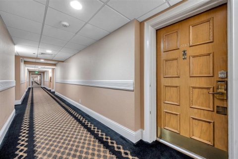 Condominio en venta en Palm Harbor, Florida, 1 dormitorio, 76.64 m2 № 1586034 - foto 6
