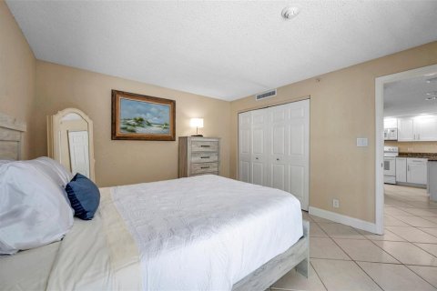 Condominio en venta en Palm Harbor, Florida, 1 dormitorio, 76.64 m2 № 1586034 - foto 29