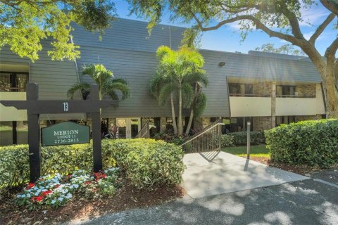 Condominio en venta en Palm Harbor, Florida, 1 dormitorio, 76.64 m2 № 1586034 - foto 1