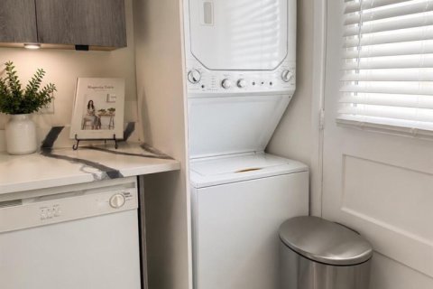 Condo in Boca Raton, Florida, 2 bedrooms  № 2243588 - photo 4