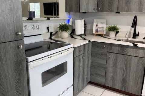 Condo in Boca Raton, Florida, 2 bedrooms  № 2243588 - photo 2