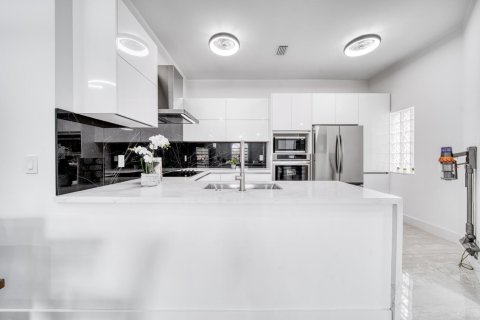 Adosado en venta en Plantation, Florida, 3 dormitorios, 106.84 m2 № 2424515 - foto 4
