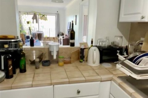 Copropriété à vendre à Miami Beach, Floride: 3 chambres, 82.22 m2 № 1983637 - photo 5