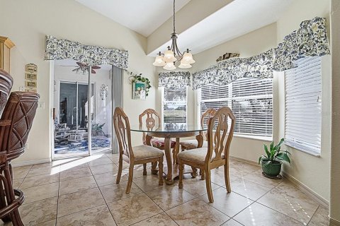 House in Leesburg, Florida 3 bedrooms, 212.65 sq.m. № 2202798 - photo 4