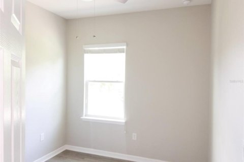 Adosado en alquiler en Oviedo, Florida, 3 dormitorios, 136.75 m2 № 1851514 - foto 8