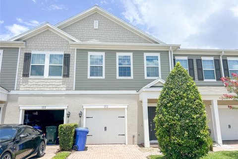 Adosado en alquiler en Oviedo, Florida, 3 dormitorios, 136.75 m2 № 1851514 - foto 1