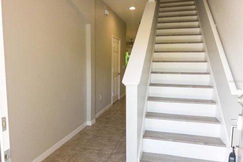 Adosado en alquiler en Oviedo, Florida, 3 dormitorios, 136.75 m2 № 1851514 - foto 5