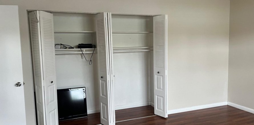 Condominio en Dania Beach, Florida, 1 dormitorio № 1152129