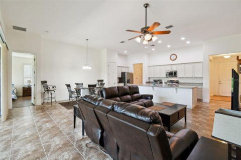 Casa en venta en Kissimmee, Florida, 3 dormitorios, 214.33 m2 № 1845374 - foto 6