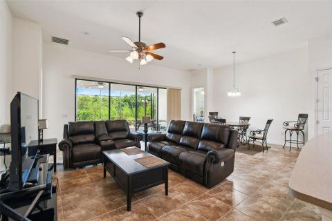 Casa en venta en Kissimmee, Florida, 3 dormitorios, 214.33 m2 № 1845374 - foto 5