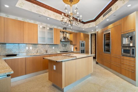 Condominio en venta en Sunny Isles Beach, Florida, 3 dormitorios, 346.99 m2 № 2057639 - foto 22