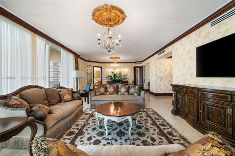 Condominio en venta en Sunny Isles Beach, Florida, 3 dormitorios, 346.99 m2 № 2057639 - foto 14