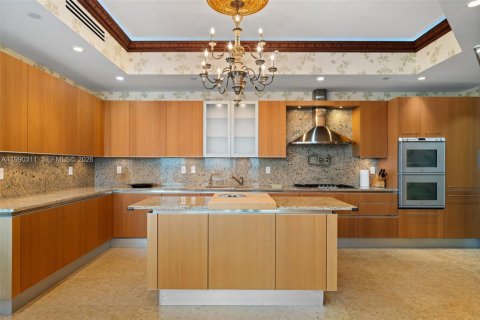 Condominio en venta en Sunny Isles Beach, Florida, 3 dormitorios, 346.99 m2 № 2057639 - foto 23