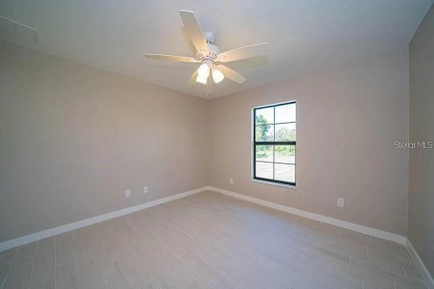 Villa ou maison à louer à Port Charlotte, Floride: 3 chambres, 111.11 m2 № 2113292 - photo 8
