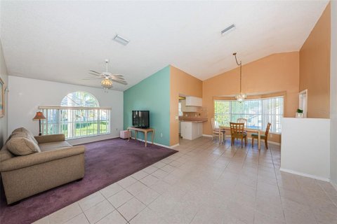 Villa ou maison à vendre à Tarpon Springs, Floride: 3 chambres, 132.2 m2 № 2398538 - photo 5