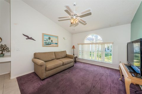 Villa ou maison à vendre à Tarpon Springs, Floride: 3 chambres, 132.2 m2 № 2398538 - photo 7